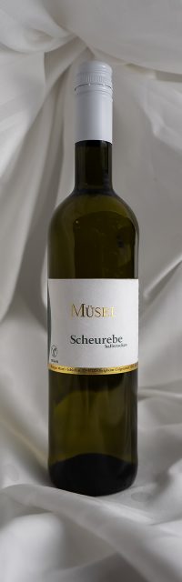 Scheurebe halbtrocken #35
